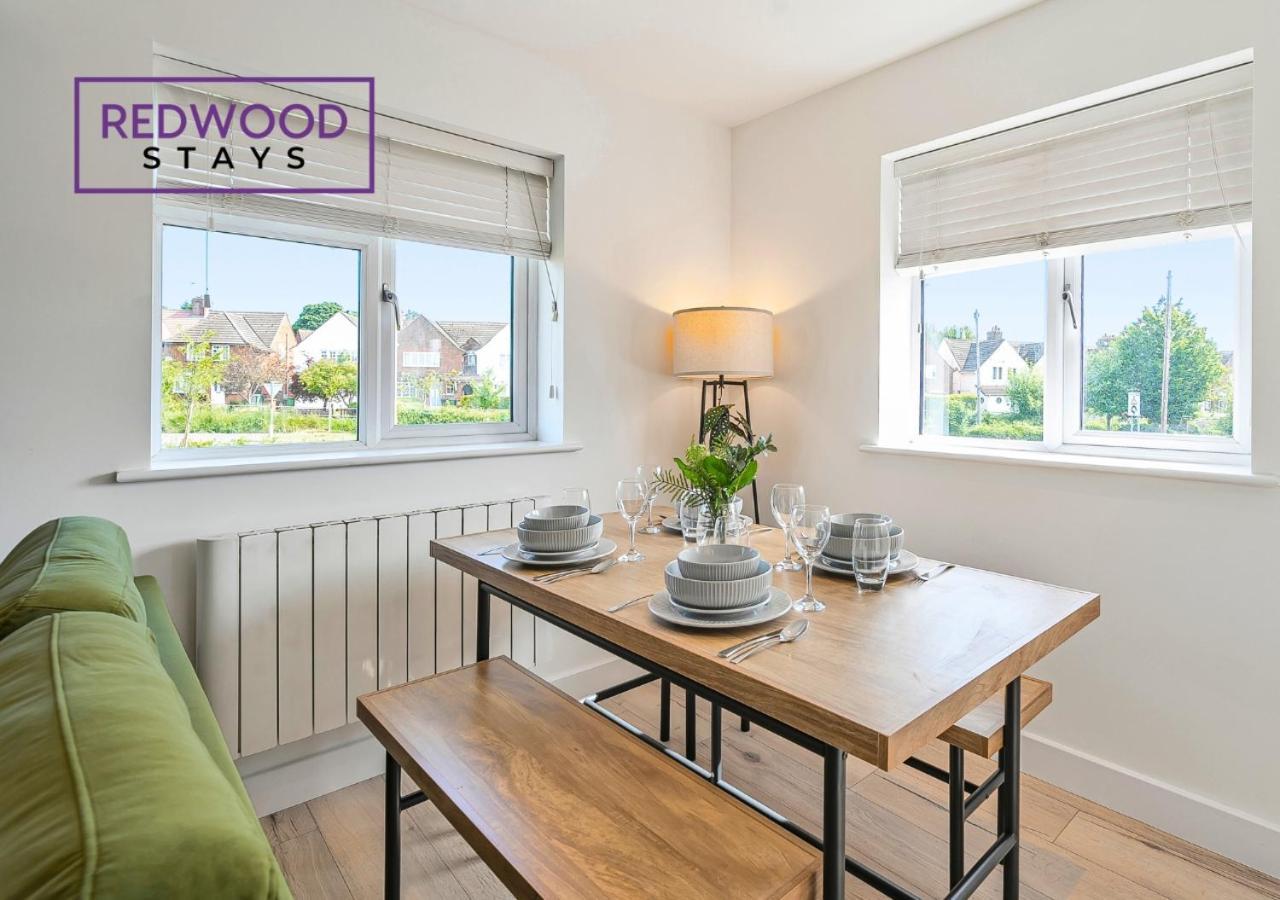 Modern Serviced Apartments For Contractors & Families With Free Parking, Wifi & Netflix By Redwood Stays Basingstoke Exterior photo
