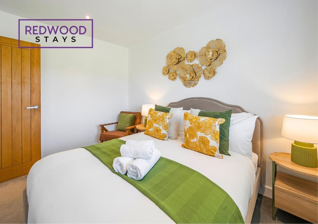 Modern Serviced Apartments For Contractors & Families With Free Parking, Wifi & Netflix By Redwood Stays Basingstoke Exterior photo